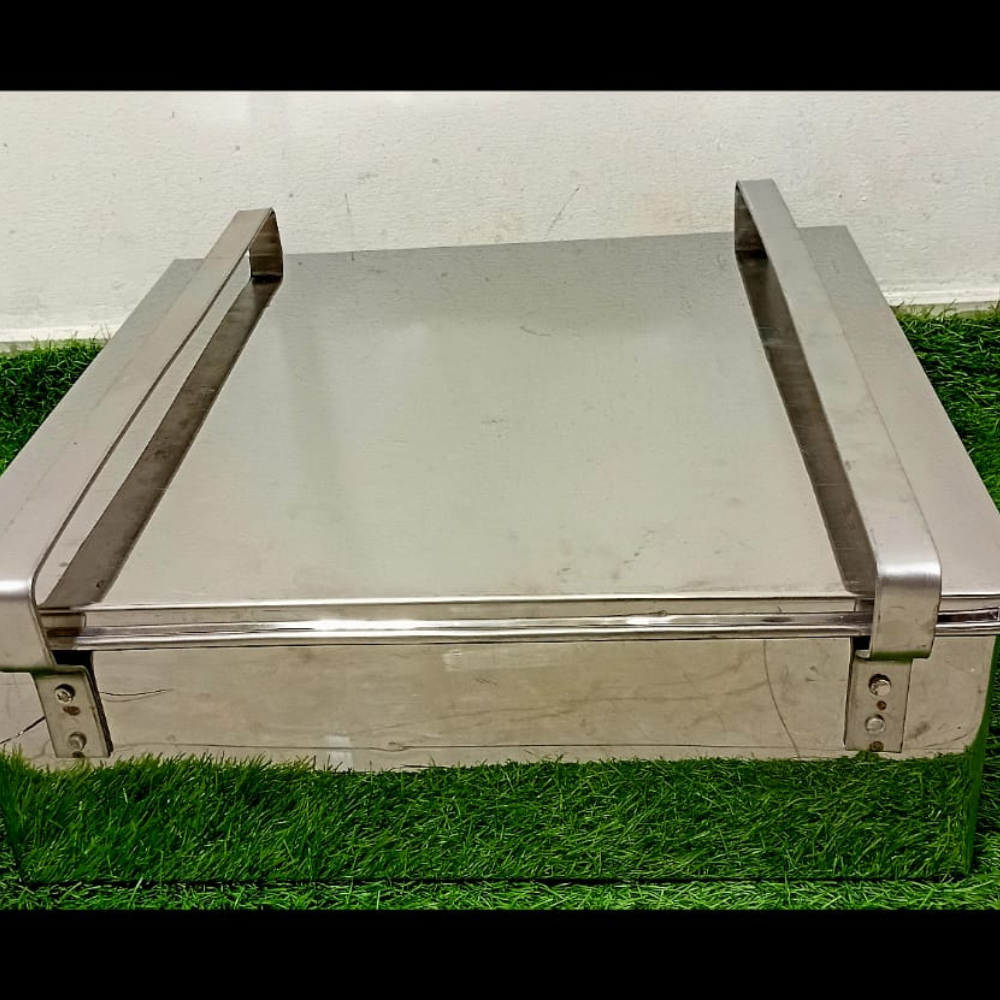 Stainless Steel Meat Tray with Lid & Handle – Secure & Hygienic Food Storage