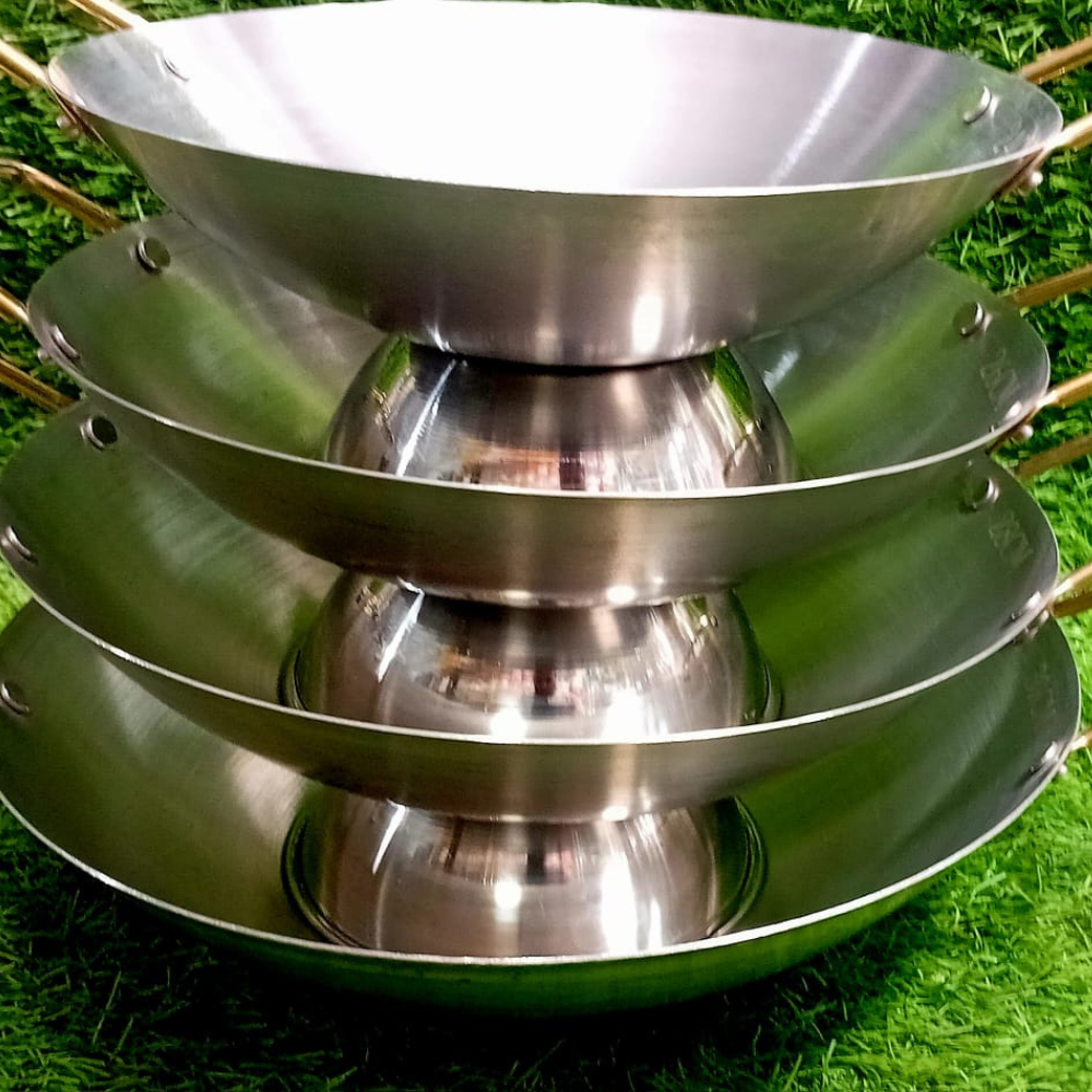 Chinese Karahi featuring Golden Handles
