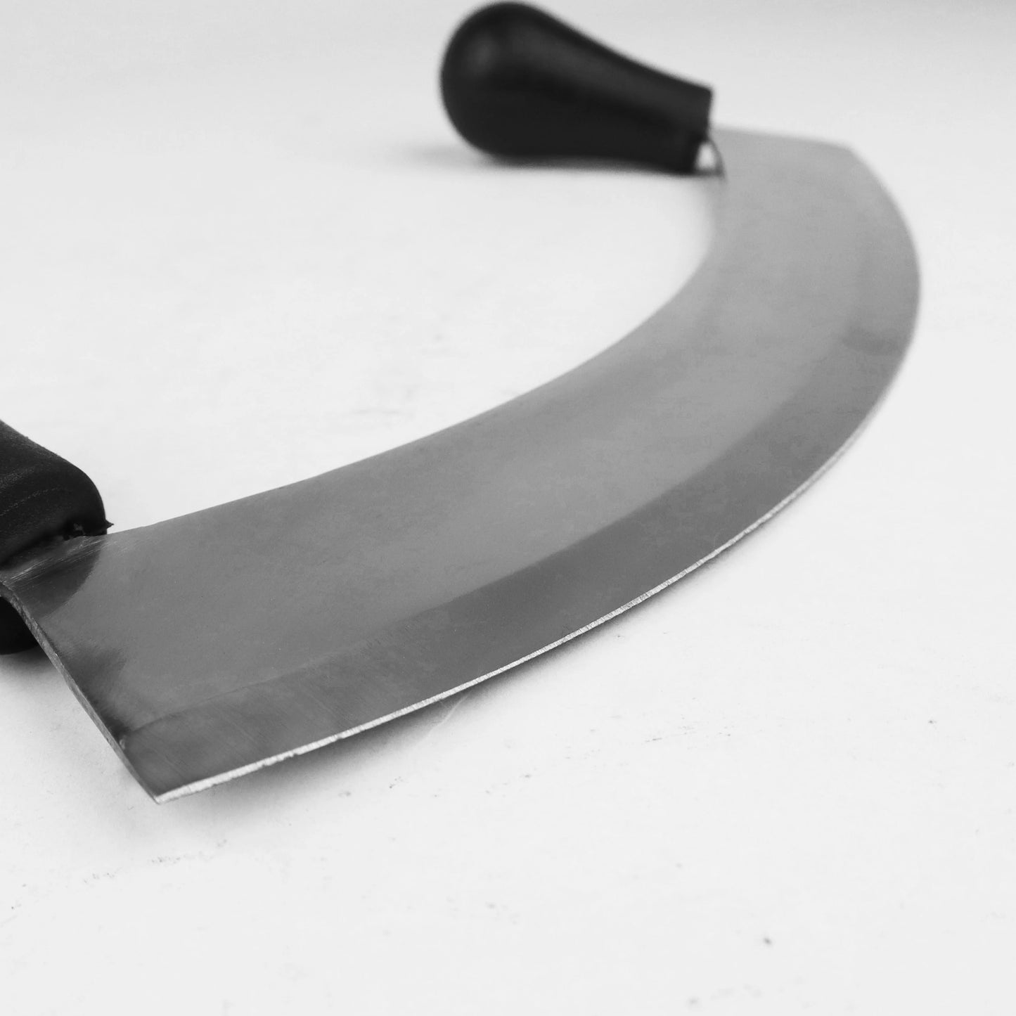 Double Handle Crescent Chopper Blade Mezzaluna Knife and Pizza Cutter Rocker -Large