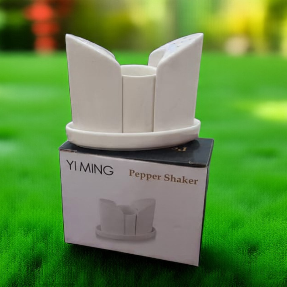 Elegant Porcelain Pepper Shaker – Classic Tabletop Seasoning Dispenser