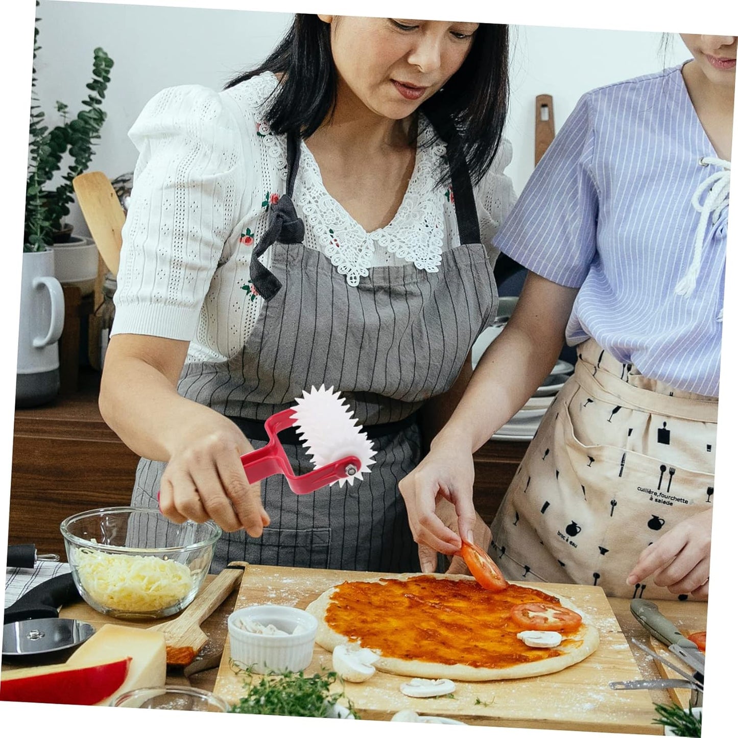 Pizza Dough Puncher Roller Wheel