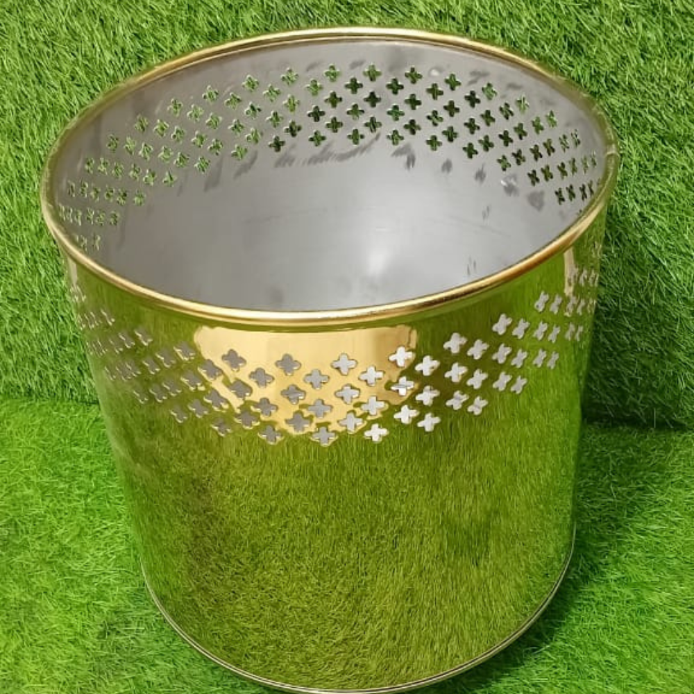Elegant Golden Planter – Modern Decorative Flower Pot
