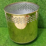 Elegant Golden Planter – Modern Decorative Flower Pot
