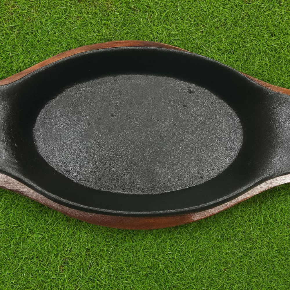 Pasta Sizzling Dish with Wooden Base – Hot, Fresh & Flavorful Serving